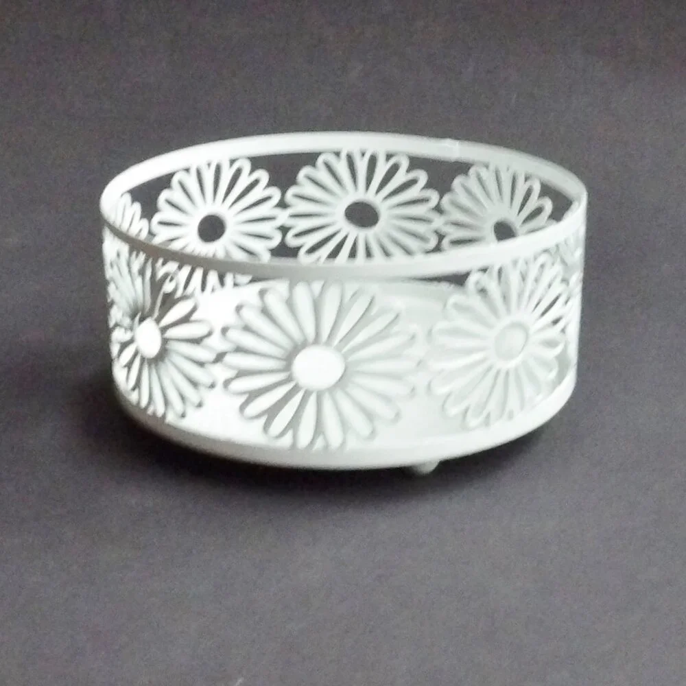 Gold Canyon Candles White Daisy Candle Wrap 4